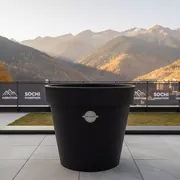 Аренда Кашпо WR5 Prosperplast пластиковое круглое чёрное в Sochi Marriott Krasnaya Polyana — ART SPACE