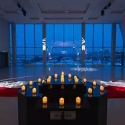 Аренда Свечи светодиодные маленькие в банкетном зале «Дельфин» — ART SPACE