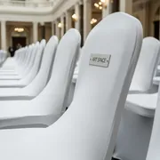 Аренда Чехлы на стулья белый стрейч 100 полиэстер в Mantera Supreme — ART SPACE