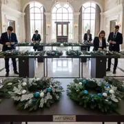 Аренда Мастер класс по новогодним интерьерным венкам в отеле «Богатырь» — ART SPACE