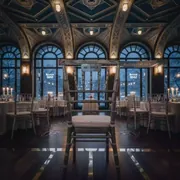 Аренда Стул Tiffany silver в ресторане «Высота 5642» — ART SPACE