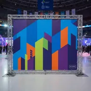 Аренда Пресс волл 4x2 м для мероприятия в ледовом дворце «Большой» — ART SPACE