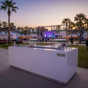Аренда Стойка барная Laconismo белая в Novotel Resort — ART SPACE