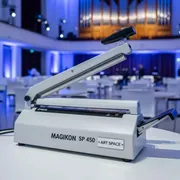 Аренда Запайщик импульсный настольный Magikon SP 450 с рулонодержателем в Зале органной и камерной музыки — ART SPACE