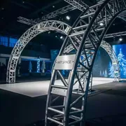 Аренда Сцена арочная металлик 6х4 м в Karat Resort — ART SPACE