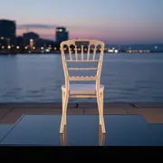 Аренда Стул банкетный белый пластиковый Chiavari на территории Морпорта Сочи — ART SPACE