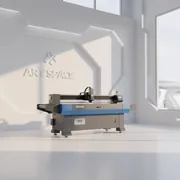 Аренда Плоттер режущий iECHO GLS 2516 на Медальной площади — ART SPACE
