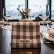 Аренда Салфетка льняная в клетку в Golden Tulip Rosa Khutor — ART SPACE