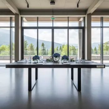 Аренда Стол Sirius в Rixos Krasnaya Polyana — ART SPACE