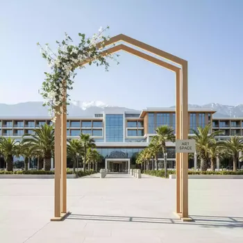 Аренда Арка в виде дверей в Swissôtel Resort Sochi Kamelia — ART SPACE