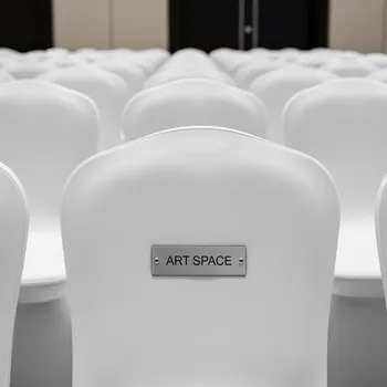Аренда Чехлы на стулья белый в Маринс Парк Отеле — ART SPACE