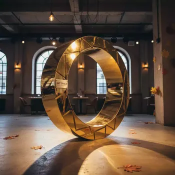 Аренда Кольцо Альбанезе золотое в ресторане «Сыроварня» — ART SPACE