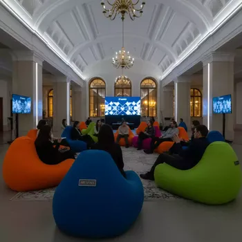 Аренда Кресла мяч в гранд-отеле «Жемчужина» — ART SPACE
