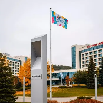 Аренда Флагшток Триумф 10 м в City Park Hotel Sochi — ART SPACE