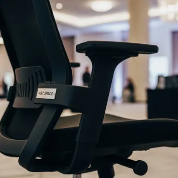 Аренда Кресло College HLC 2415L 3 черное в Sport Inn Hotel & Wellness — ART SPACE