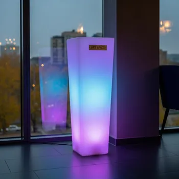 Аренда Кашпо светящееся Mariano 220V RGB в ресторане «Паруса» — ART SPACE