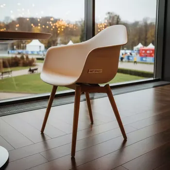 Аренда Кресло пластиковое Opal Wox Beech в ресторане «Brunello» — ART SPACE