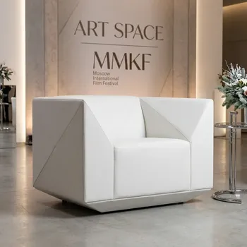 Аренда белого кресла Diamond в Сочи — ART SPACE