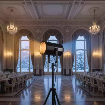 Аренда Прибор световой LED PAR 64 черный короткий 1000W в Swissôtel Resort Sochi Kamelia — ART SPACE