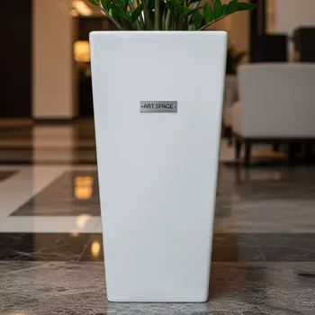 Аренда Кашпо для цветов Prosperplast Coubi Square High белый 10,6 л в Rodina Grand Hotel & SPA — ART SPACE