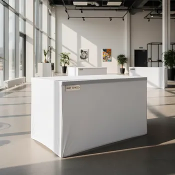 Аренда Чехол для стола 05 белый в ОКЦ «Галактика» — ART SPACE