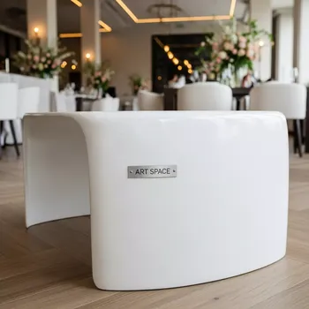 Аренда Столик журнальный пластиковый Paris Lounge Table в ресторане «Плакучая Ива» — ART SPACE