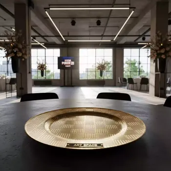 Аренда Тарелка подстановочная золотая Гетсби 33 см в лофте «Студия 21» — ART SPACE