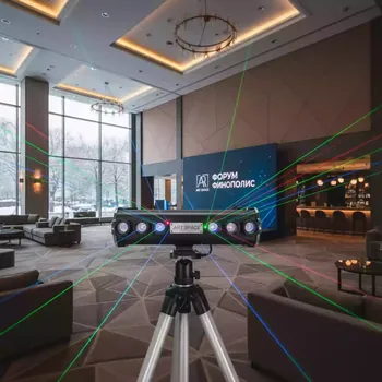 Аренда Проектор лазерный 6 Eyes Laser Bar RGB в Courtyard by Marriott Sochi — ART SPACE