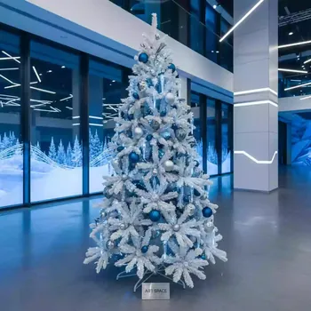 Аренда Елка искусственная наряженная бело голубая 150 см в Bridge Resort — ART SPACE