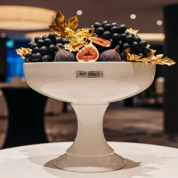 Аренда Ваза для фруктов на ножке Steelite 37х20 см в Sport Inn Hotel & Wellness — ART SPACE