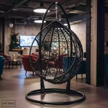 Аренда Кресло подвесное плетеное Улей черное в Radisson Collection Paradise — ART SPACE