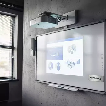 Аренда Комплект интерактивная доска SMART SBM787V с проектором EXD 201 и креплением DSM 2L в Маринс Парк Отеле — ART SPACE