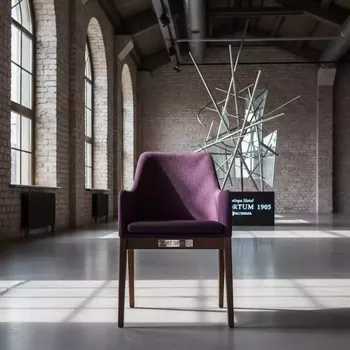 Аренда Стул складной Mason фиолетовый в Boutique Hotel PORTUM 1905 — ART SPACE