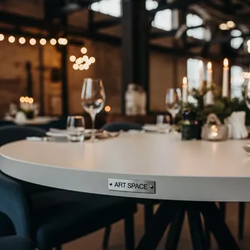 Аренда Столешница круглая Piano Laminato диаметр 60 см в ресторане «Баран-Рапан» — ART SPACE