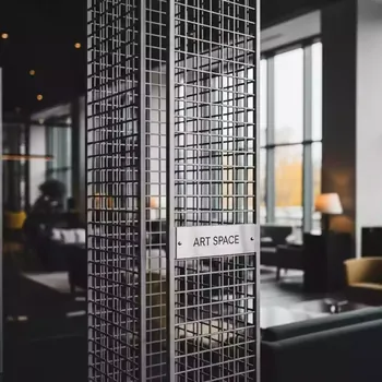 Аренда Колонна из стальной сетки Big в Imeretinskiy Hotel — ART SPACE