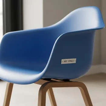 Аренда Стул пластиковый Eames каркас бук сапфир в Boutique Hotel PORTUM 1905 — ART SPACE