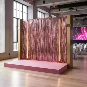 Аренда Фотозона из розовой фольги в Bridge Resort — ART SPACE