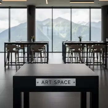 Аренда Стулья и табуреты в Поляна 1389 Отель и Спа — ART SPACE