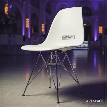Аренда Стул дизайнерский Eames стиль DSW металл white в конгресс-холле отеля Жемчужина — ART SPACE