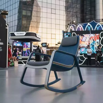 Аренда Кресло качалка пластиковое Folio с подушкой в Delta Sirius — ART SPACE