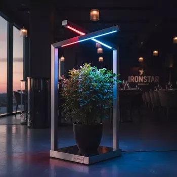 Аренда Светильник для растений Ultraflash в ресторане «Voda» — ART SPACE