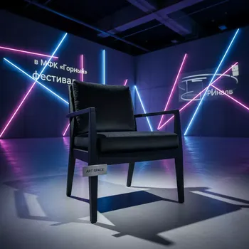 Аренда Стул Louis чёрный с подушками из чёрного бархата в МФК «Горный» — ART SPACE