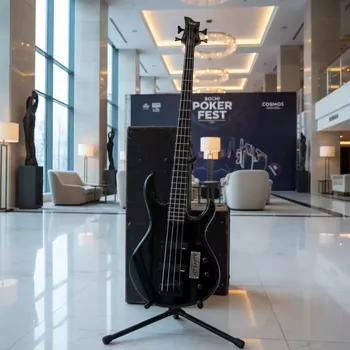 Аренда Гитара басовая черная Dean Demonator 4 CBK Classic в Cosmos Sochi Hotel — ART SPACE