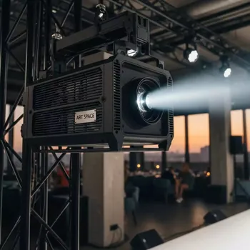 Аренда Проектор мультимедиа BARCO HDX W20 FLEX в ресторане «Voda» — ART SPACE