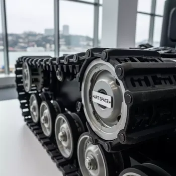 Аренда Комплект Tank Tread TETRIX MAX на территории Морпорта Сочи — ART SPACE