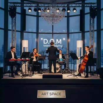 Аренда Группа "Версаль" в ресторане «D.O.M» — ART SPACE