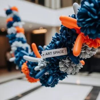 Аренда Пневмогирлянда раскрывающиеся цветы в Cosmos Sochi Hotel — ART SPACE