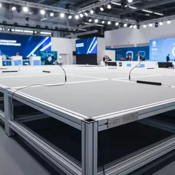 Аренда Подстолье Кобе МН в VK Stadium Sirius — ART SPACE