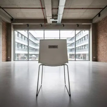 Аренда Стул Adde белый в Courtyard by Marriott Sochi — ART SPACE