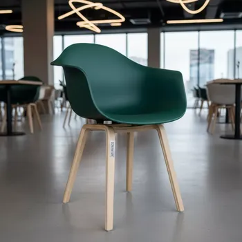 Аренда Стул пластиковый Eames темно зеленый каркас бук в ресторане «D.O.M» — ART SPACE